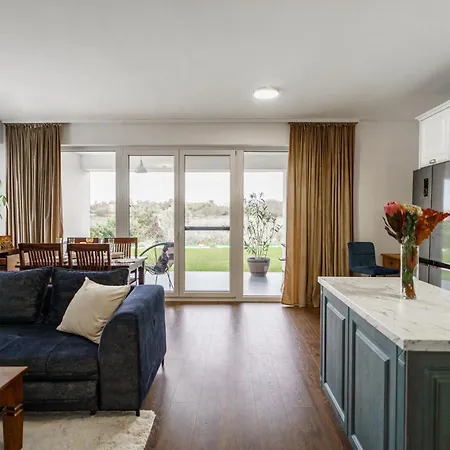 Apartamento 25 Courtyard Galanta