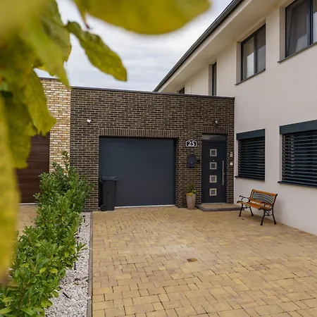 25 Courtyard