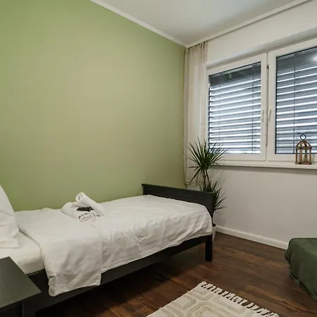 25 Courtyard Apartment Galanta
