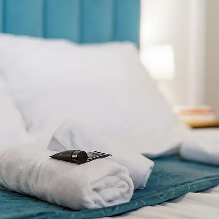 25 Courtyard Apartamento Galanta